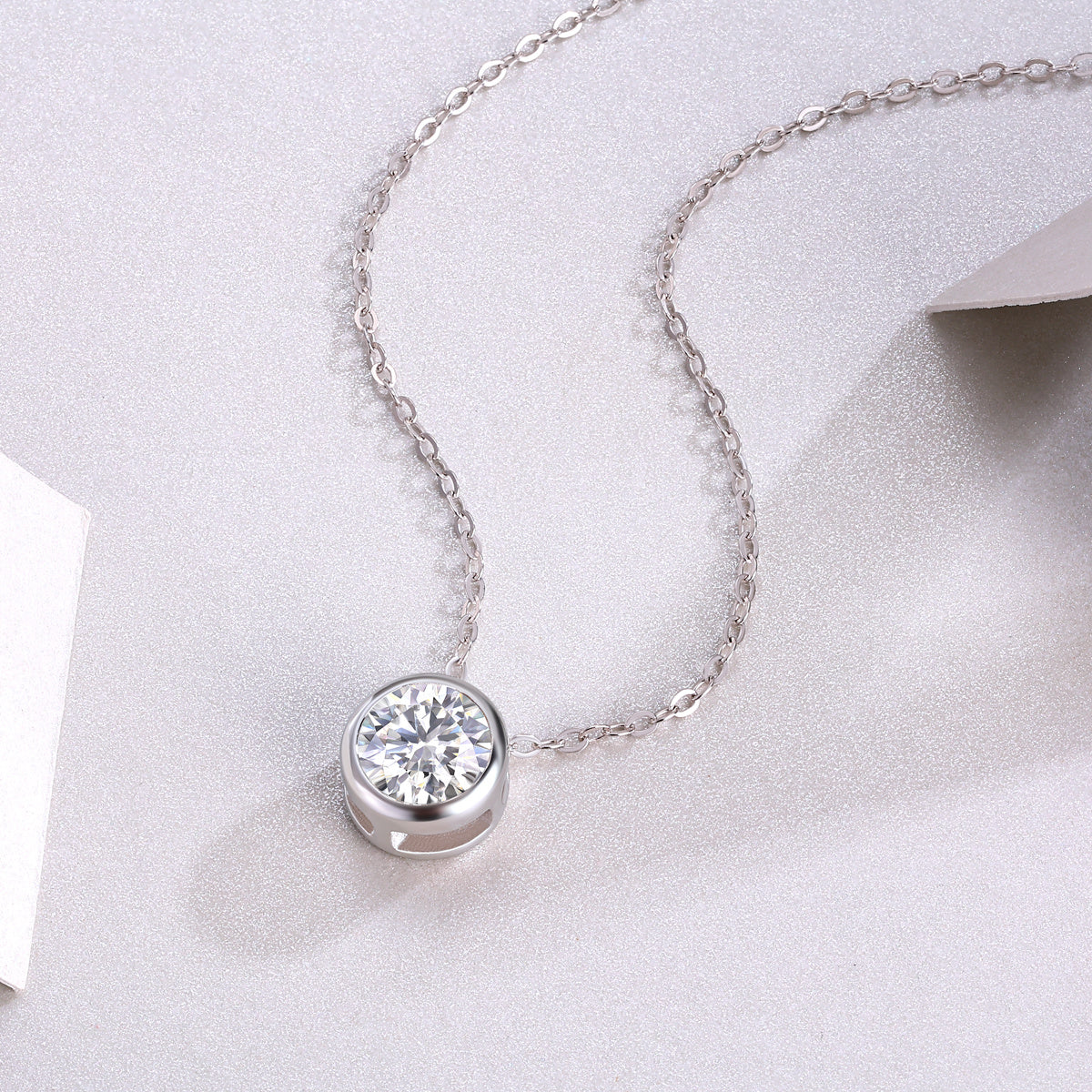 Purity - A Fashionable And Luxurious Diamond Jewelry Pendant Set With 1-carat Moissan Diamond S925 Sterling Silver Weloria