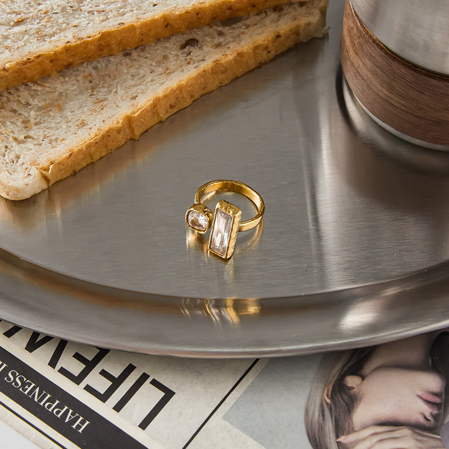 High-grade Rhinestone Titanium Steel No Fading Ring Weloria