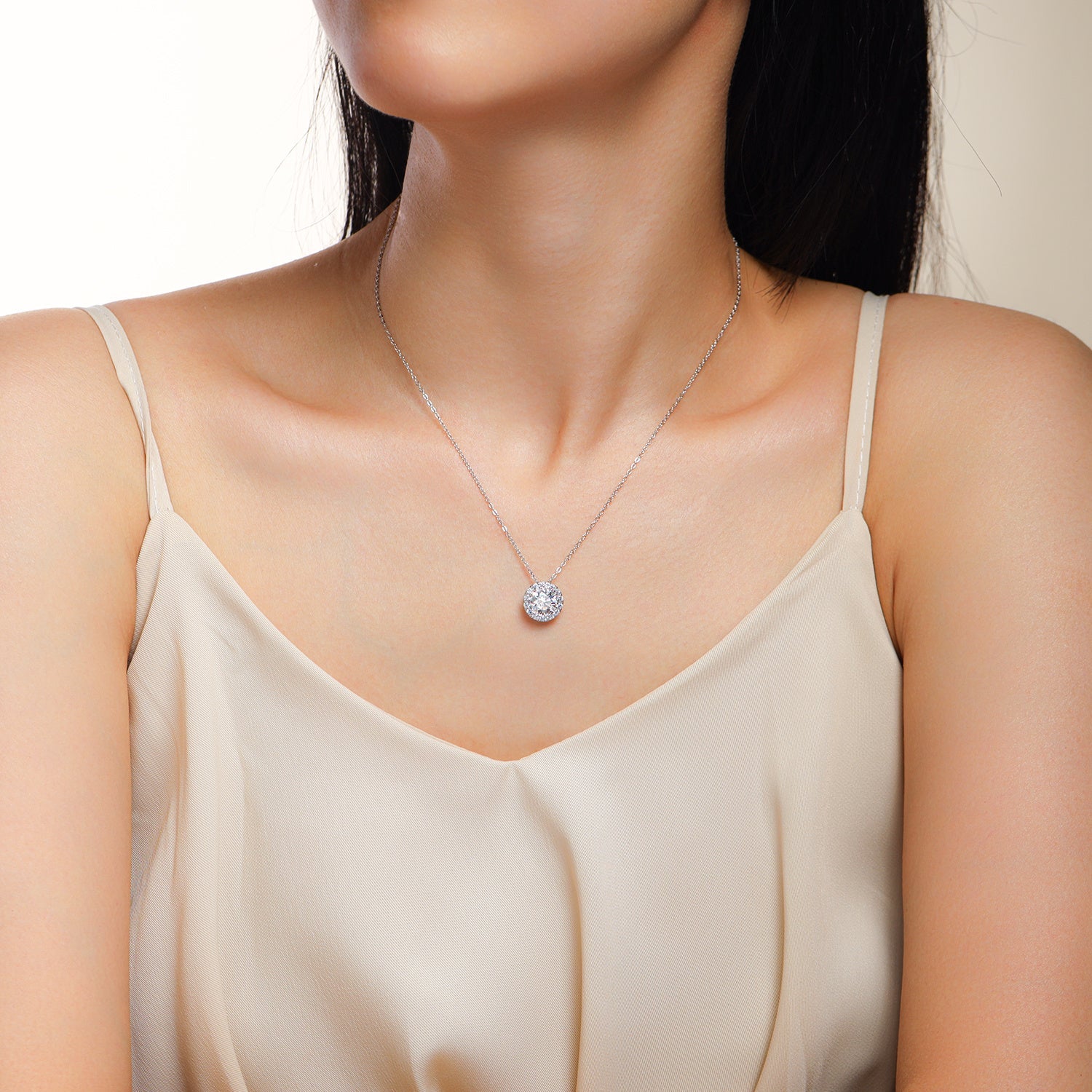 Legend Of The Starry Night - A Fashionable And Luxurious Diamond Jewelry Pendant Set With 2-carat Moissanite S925 Sterling Silver And Platinum Plating Weloria