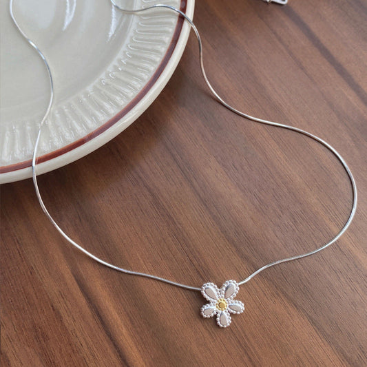 S925 Sterling Silver Flower Necklace Weloria