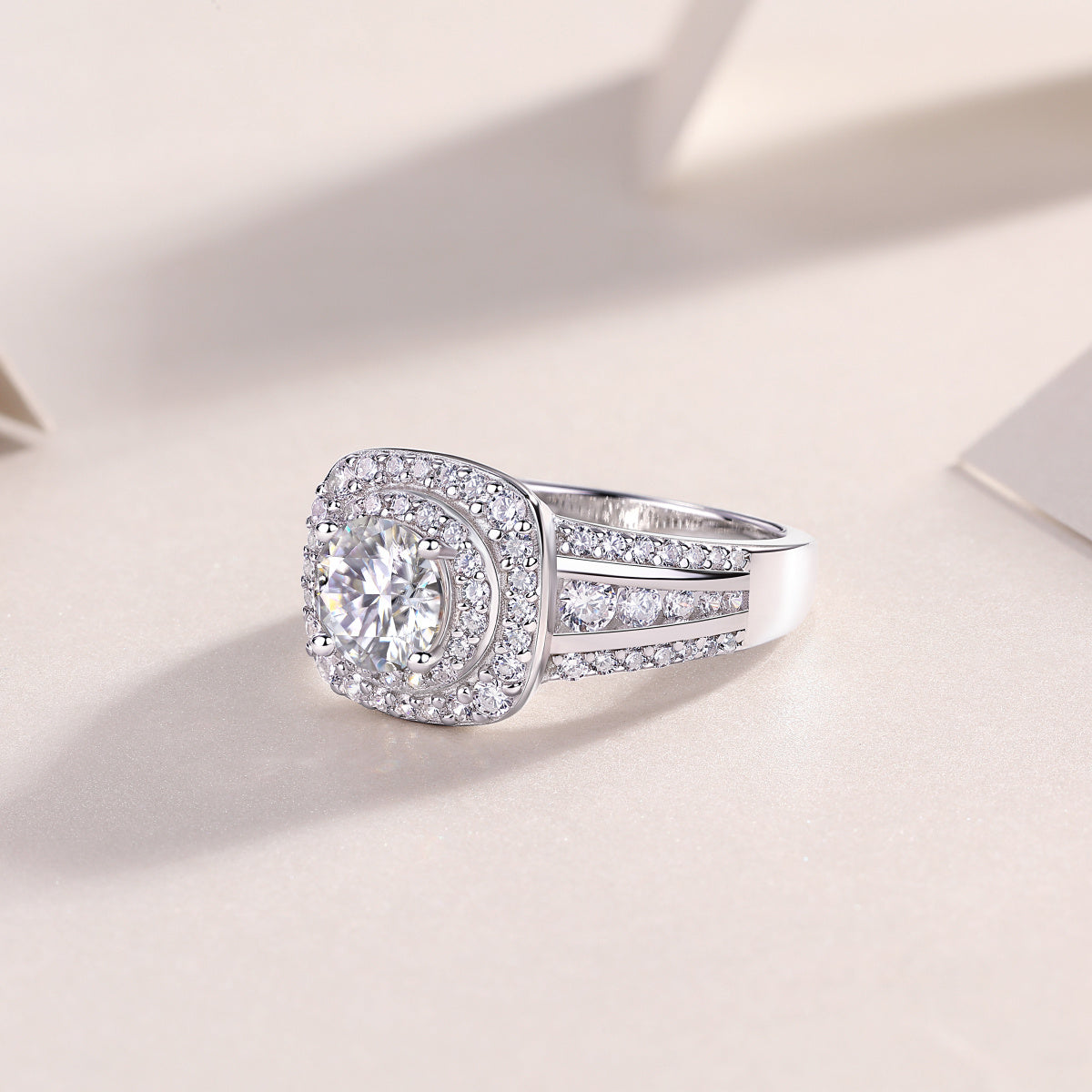 Starry Sky Crown - A Fashionable Jewelry Ring Set With 1-carat Moissan Diamond S925 Sterling Silver And Platinum-plated Diamond Weloria