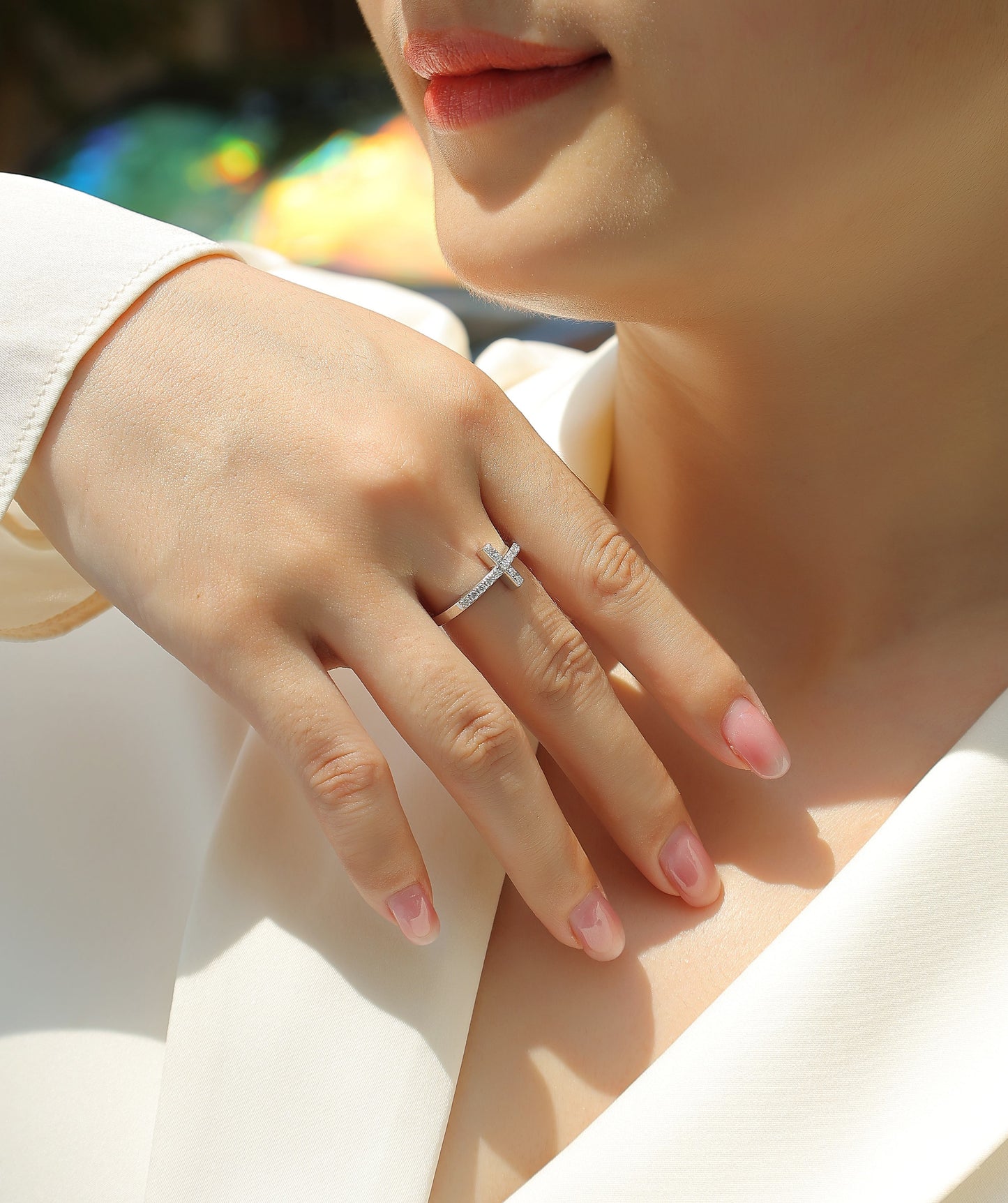 Holy Light Cross - A Fashionable And Luxurious Jewelry Piece Set With Moissanite S925 Sterling Silver And Platinum-plated Diamond Weloria