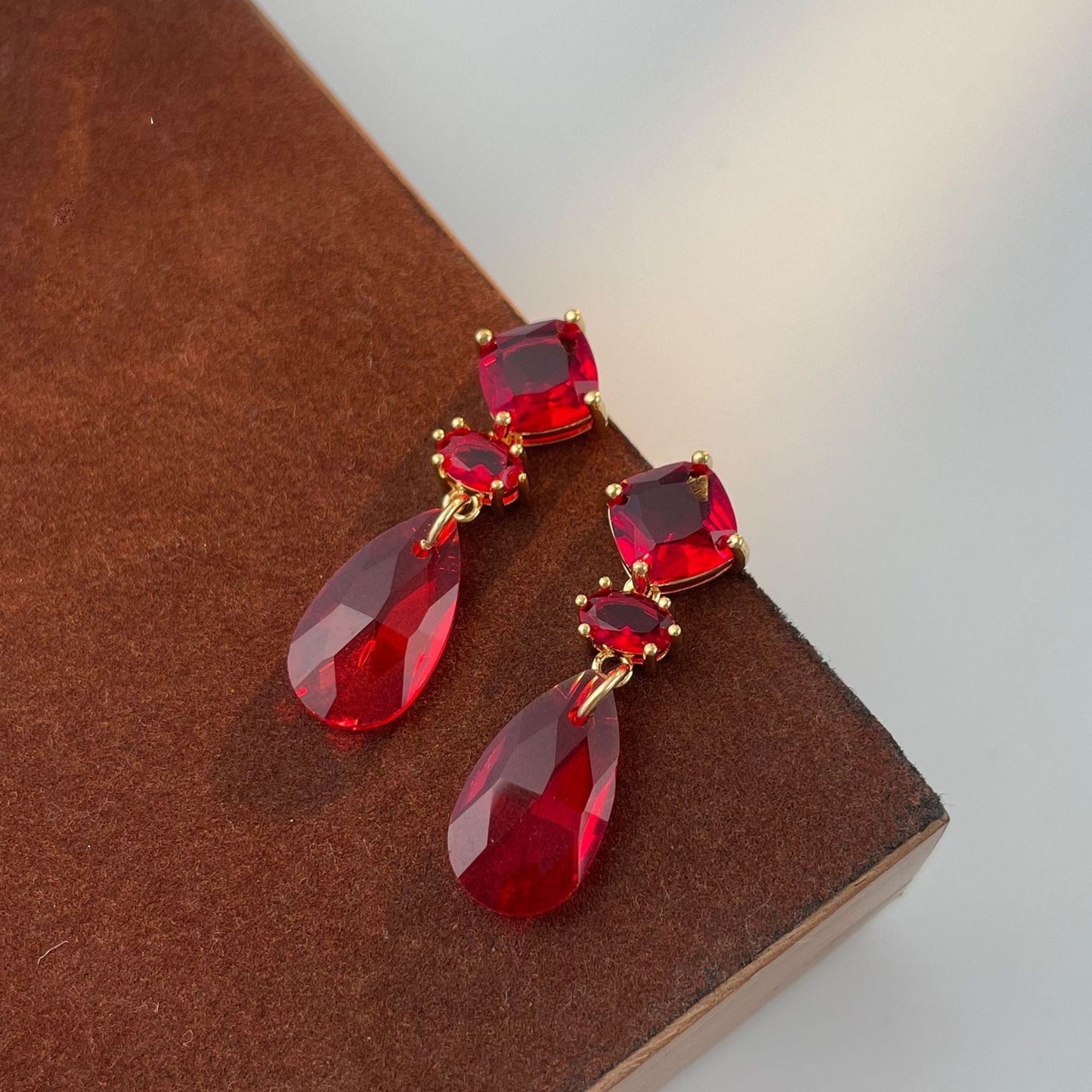 Trendy Water Drop-shaped Earrings Fashion Advanced Weloria