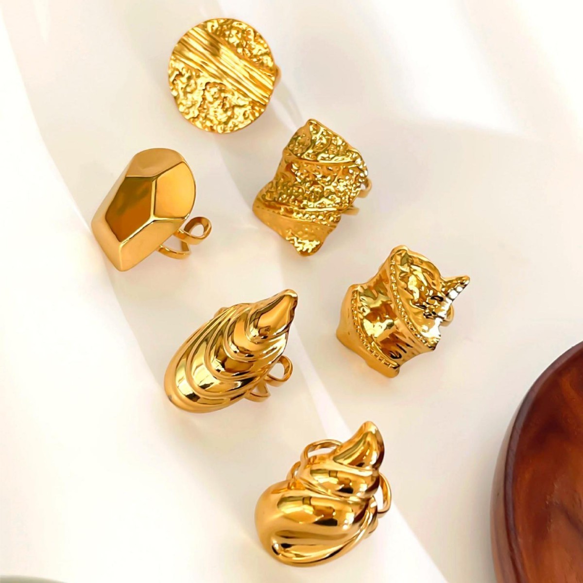 RETRO Geometric Irregular Opening Women's Ring Weloria