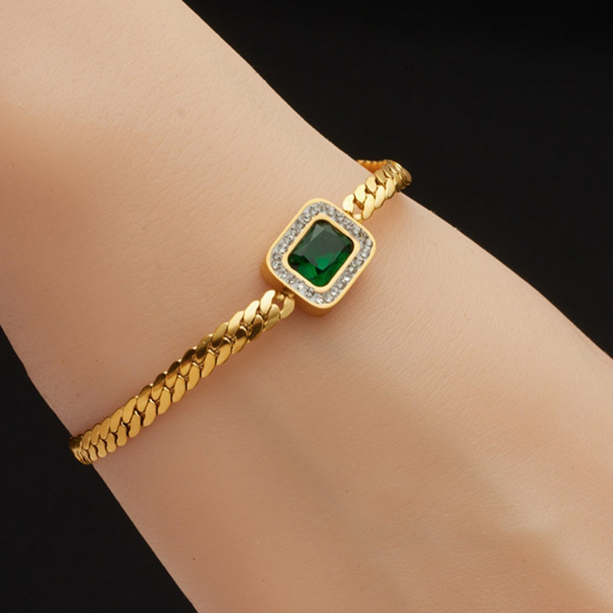 Titanium Steel Green Zircon Inlaid Mud Diamond Colorfast Women's Fashion Bracelet Weloria