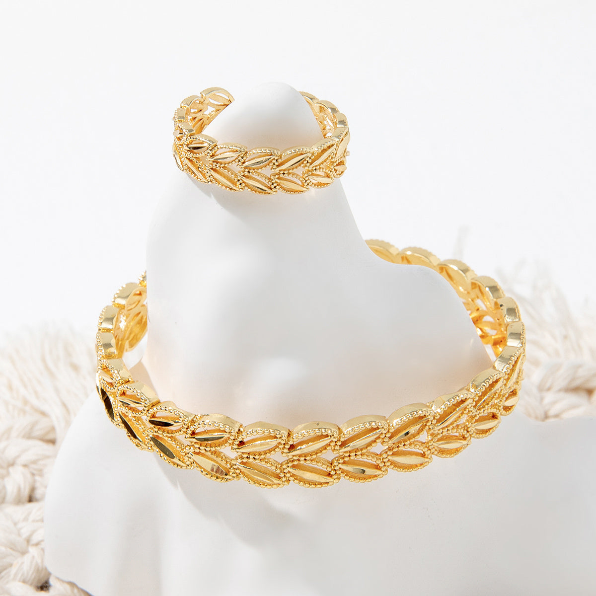 2Pcs Fashion 18k Gold Plated Wheat Ear Leaves Opening Bracelet Ring Set Suitable For Women's Daily Wear Holiday Jewelry Gifts Weloria