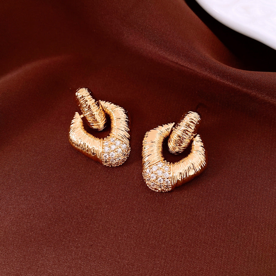 Women's Simple And Fashionable Diamond Studded Earrings Weloria