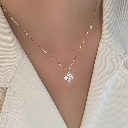 Fashion Temperament Clover Clavicle Chain Female Weloria