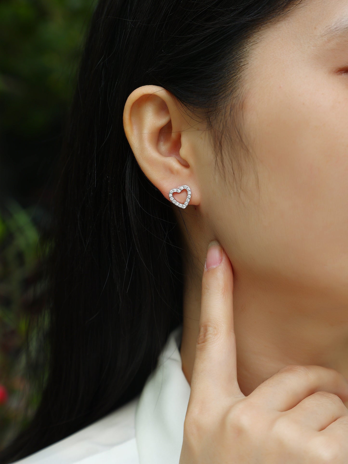 From The Heart - Fashionable, Trendy And Affordable Jewelry With Moissanite S925 Sterling Silver And Platinum-plated Stud Earrings Weloria