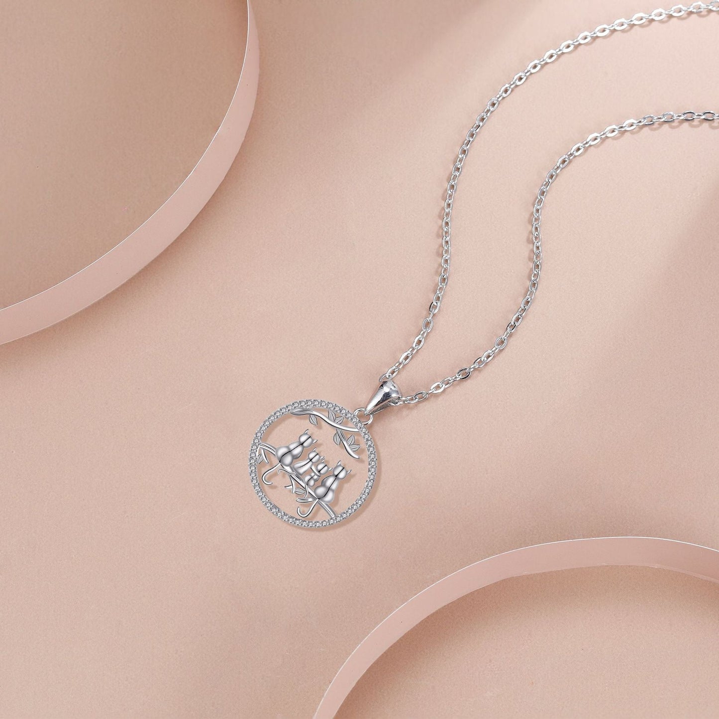 Four Kitten Necklace High Sense European And American Weloria