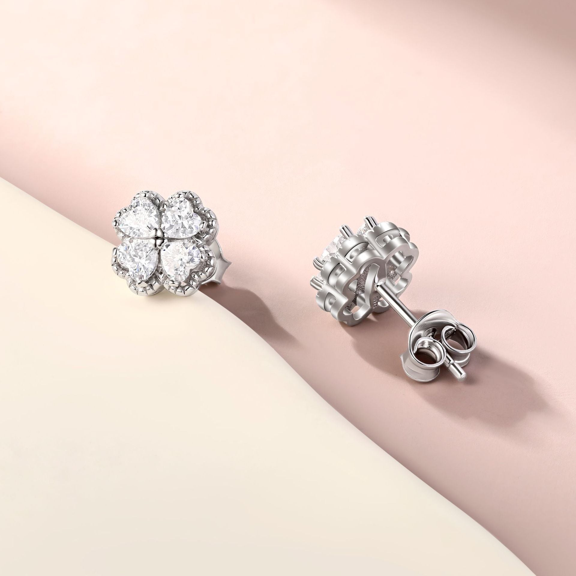 Zeng Yin Four-leaf Clover Ear Team Advanced Sense Love Zircon Earrings Weloria