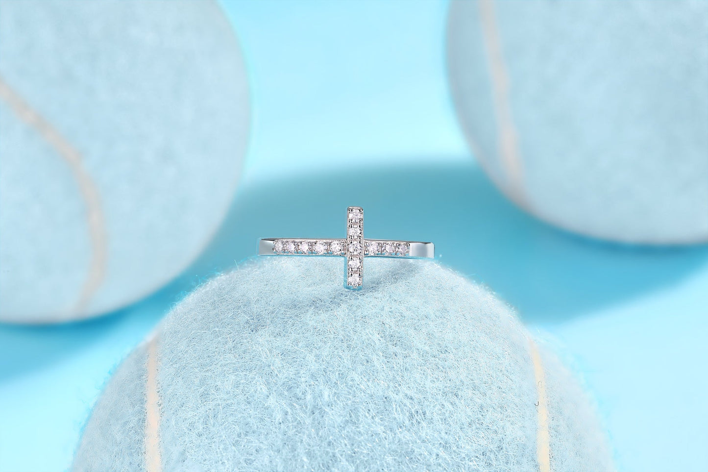 Holy Light Cross - A Fashionable And Luxurious Jewelry Piece Set With Moissanite S925 Sterling Silver And Platinum-plated Diamond Weloria