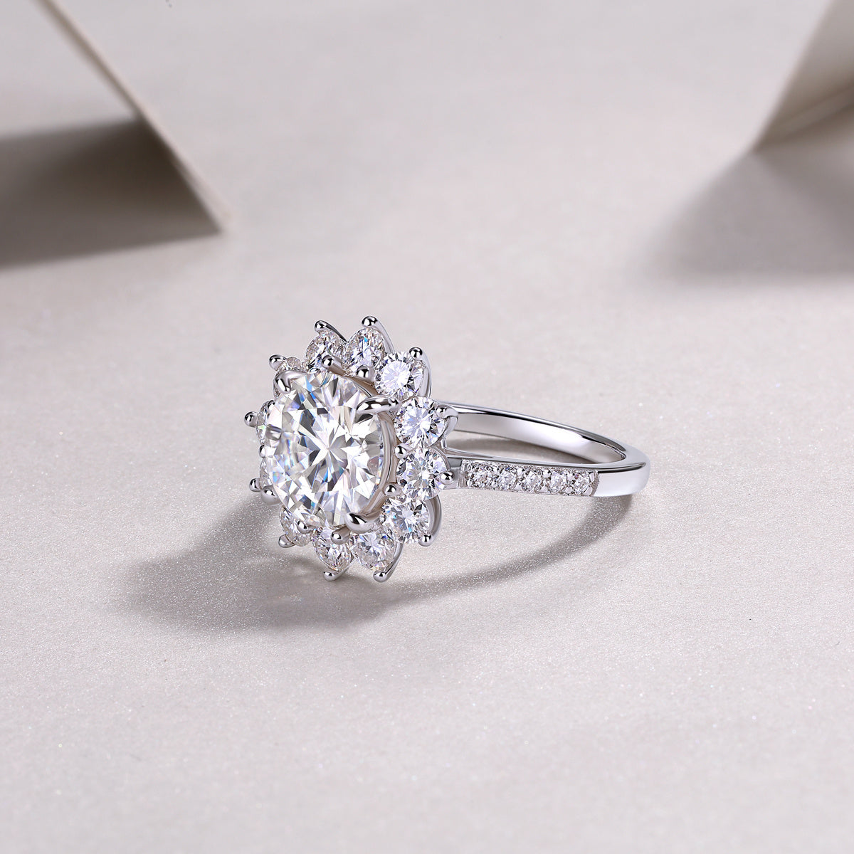 Sunflower - A Fashionable Diamond Jewelry Piece Set With 3-carat Moissanite S925 Sterling Silver And Platinum Diamond Ring Weloria