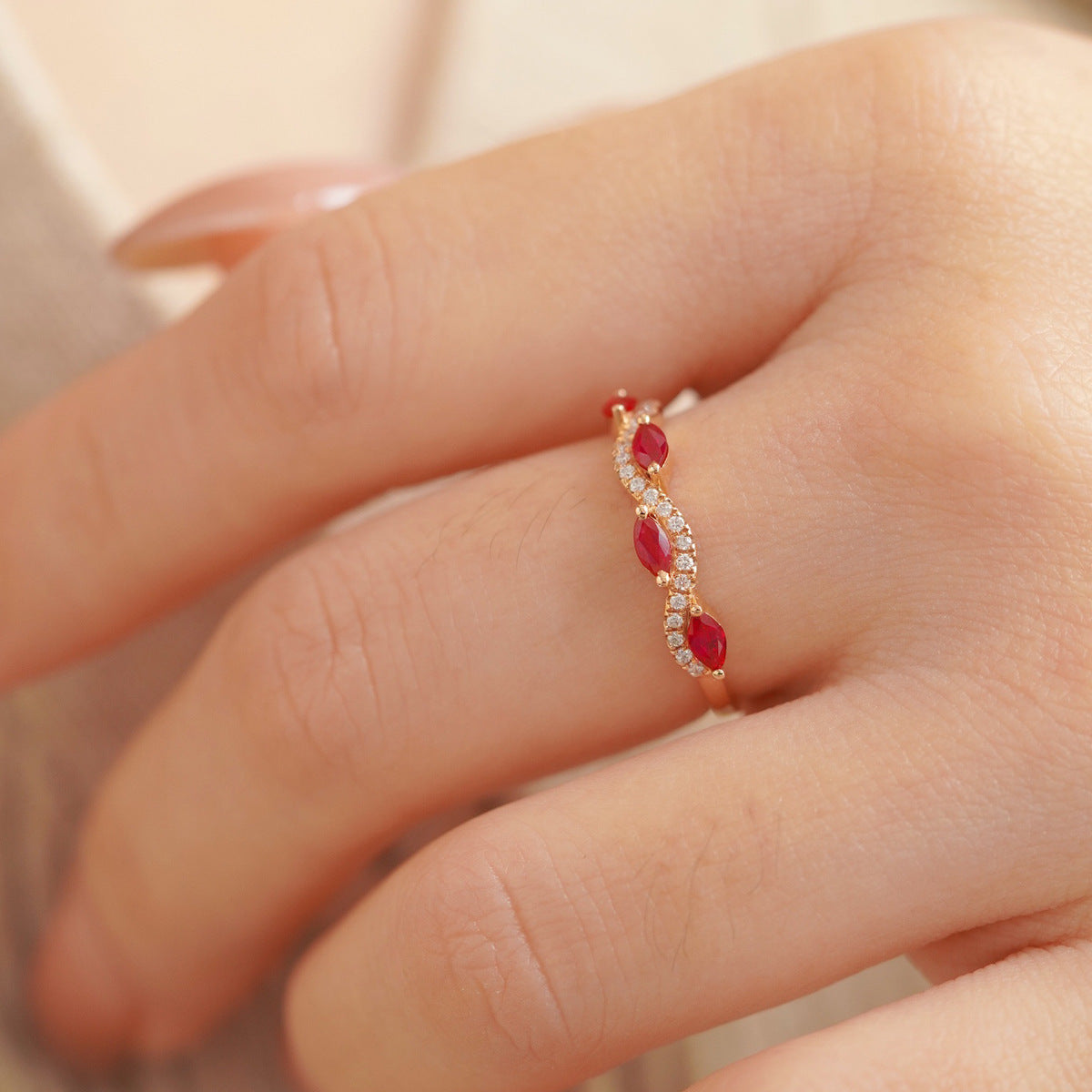 Simple And Versatile S925 Sterling Silver Ring For Women Weloria