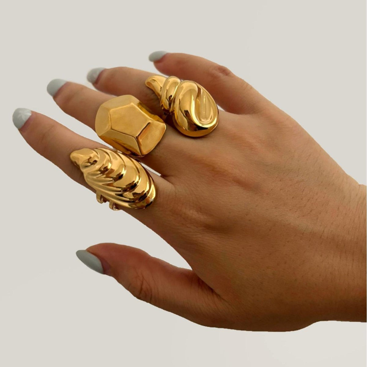 RETRO Geometric Irregular Opening Women's Ring Weloria