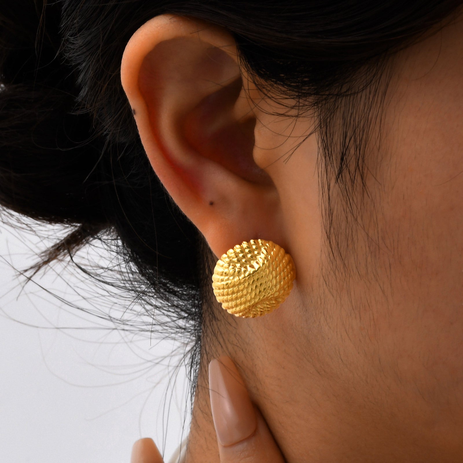 Stainless Steel Embossed Round Gold Fashion Popular Earrings Weloria