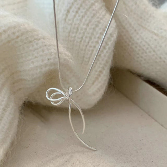 Women's Minimalist Ribbon Bow Necklace Weloria