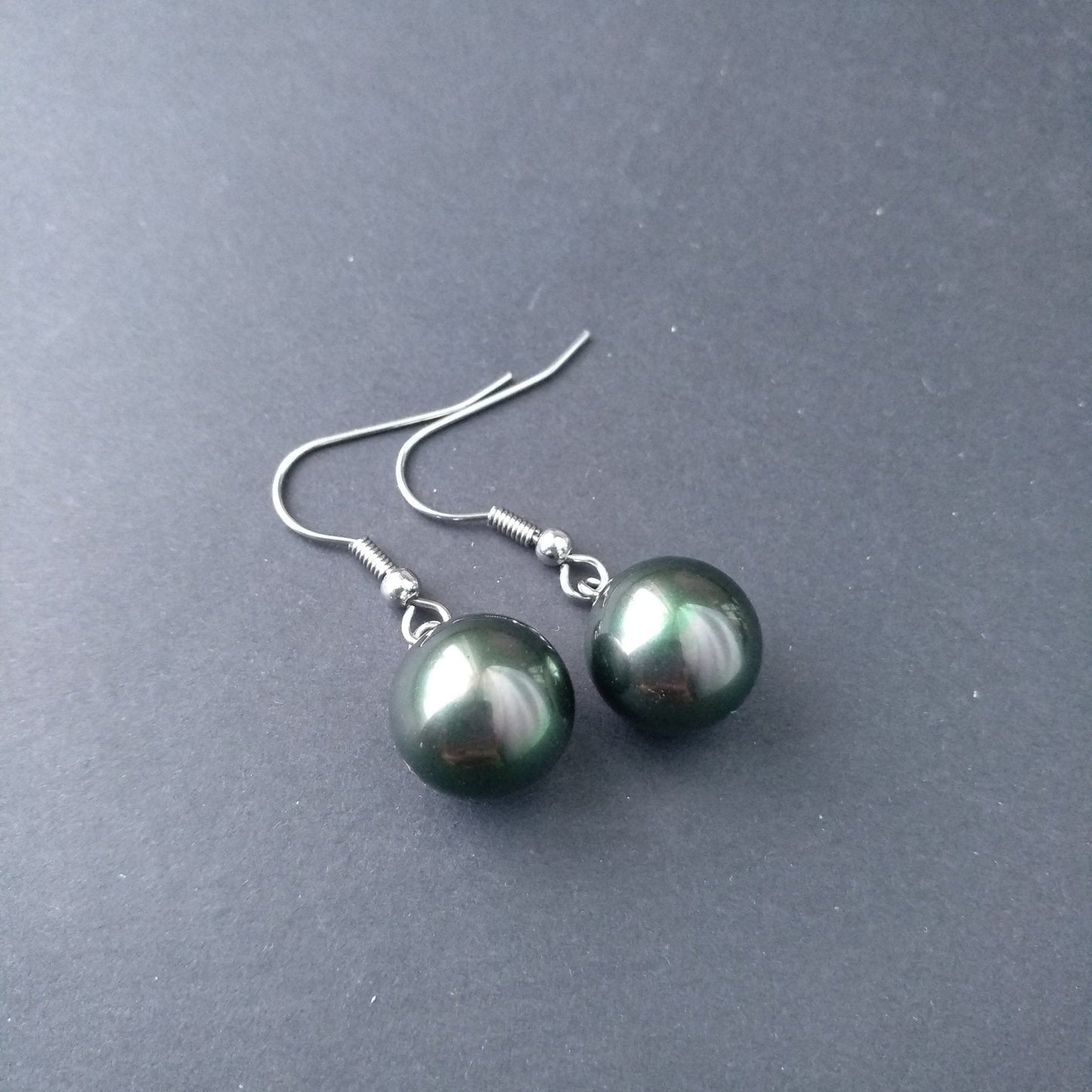 Elegant Tahidi Black Pearl Women's Large Simple Fresh Water Shell Pearl Earrings Weloria