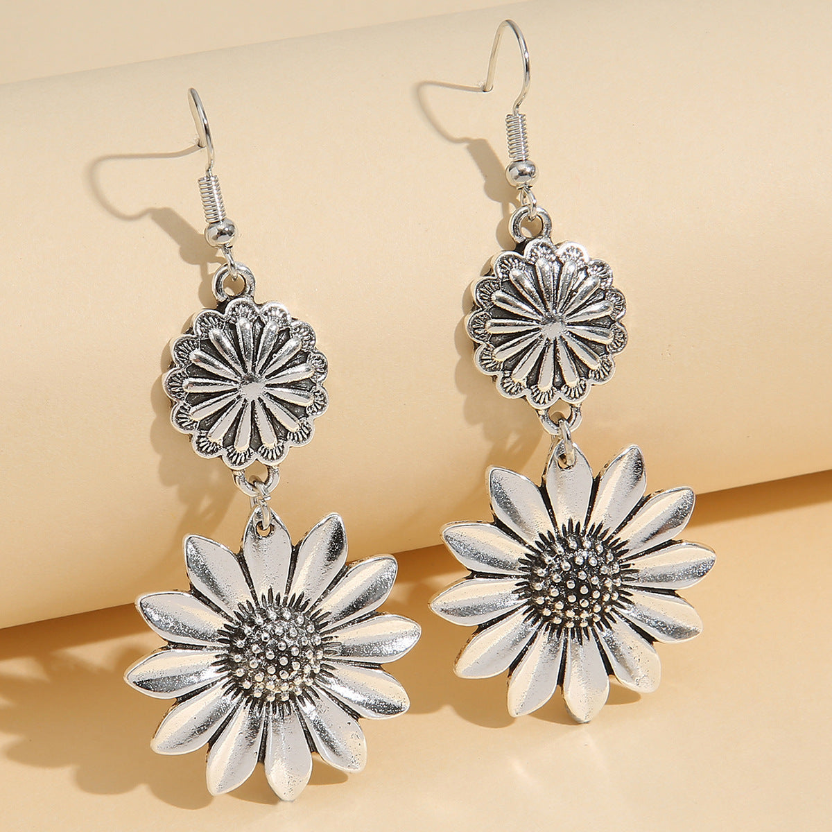 Sunflower Design Hanging Earrings Zinc Alloy Jewelry For Women Weloria