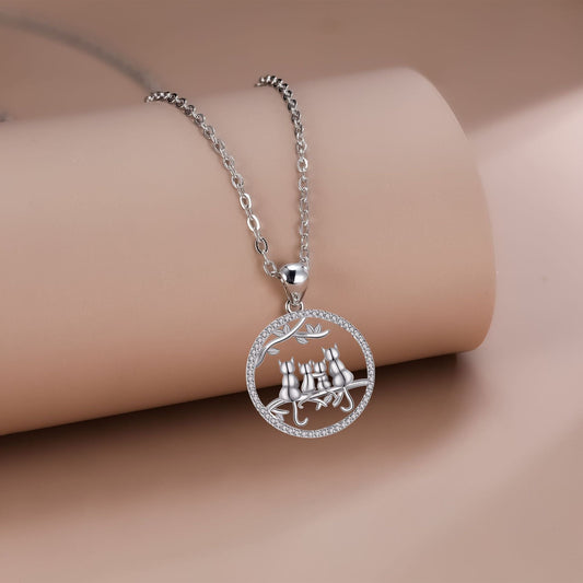 Four Kitten Necklace High Sense European And American Weloria