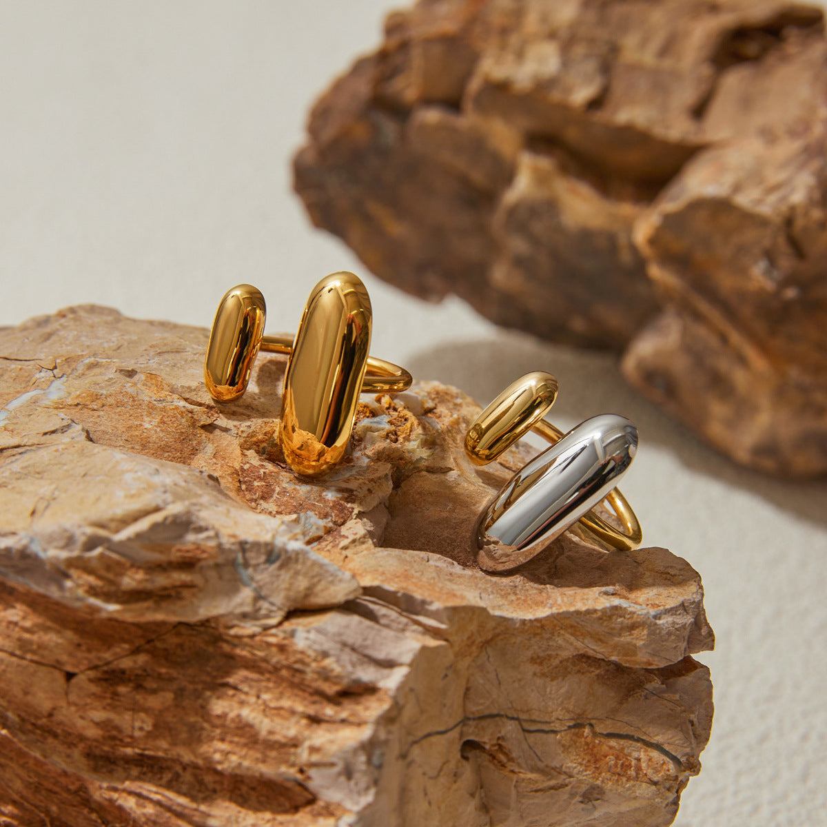 Design Sense Modern Minimalist Style 18K Gold Stainless Steel Ring Weloria