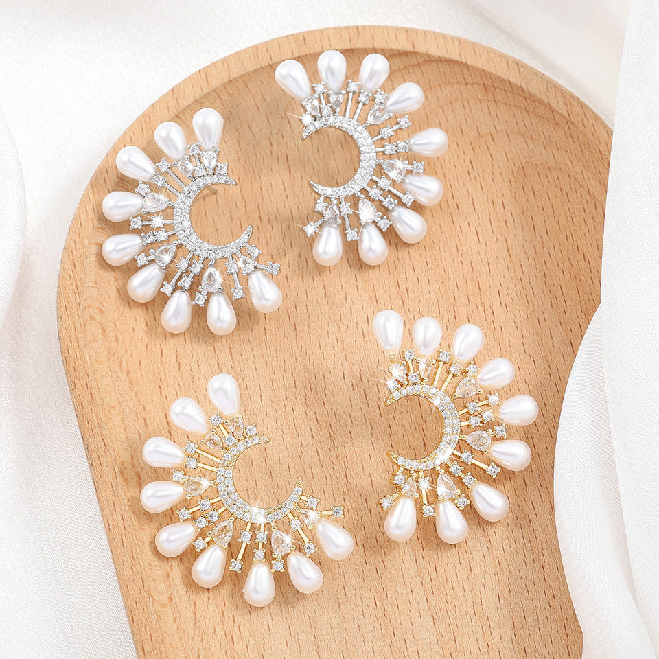 Moon Pearl Zircon Women's Simple Exquisite Special-interest Design High-grade Earrings Weloria