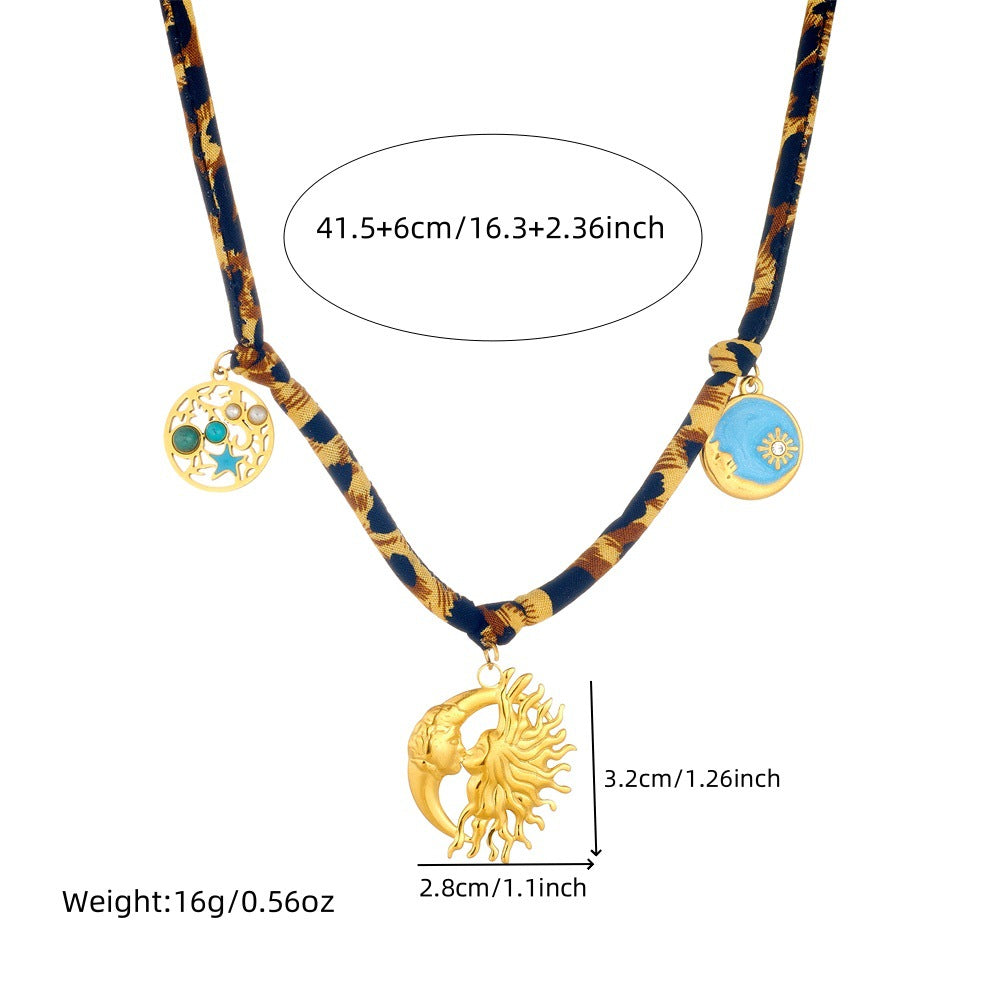 European And American Retro Cotton Necklace Heart Romantic Portrait Creative Pendant Clavicle Chain Weloria