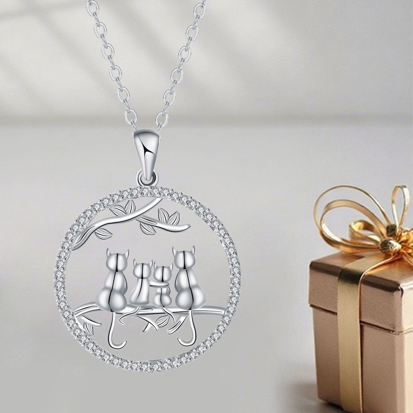 Four Kitten Necklace High Sense European And American Weloria