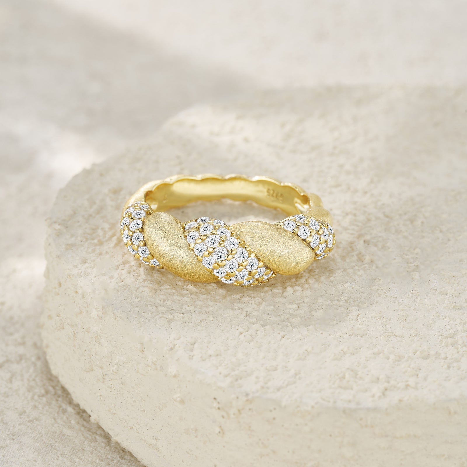 Tengman - A Fashionable Jewelry Accessory Set With Moissanite S925 Sterling Silver And Gold-plated Diamond Weloria
