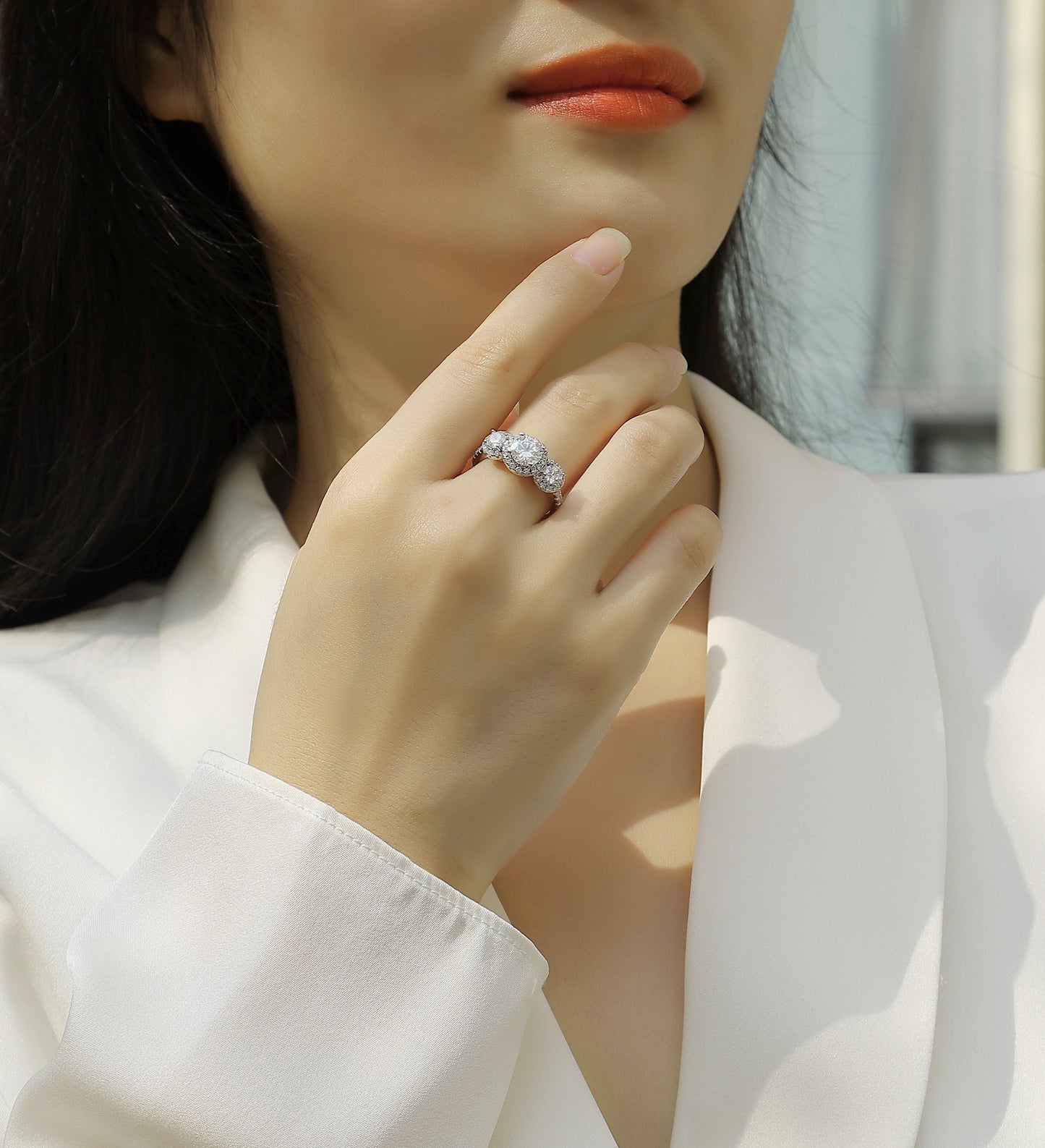 Human Warmth - A Fashionable And Luxurious Jewelry Piece Set With 1-carat Moissan Diamond S925 Sterling Silver And Platinum-plated Diamond Weloria