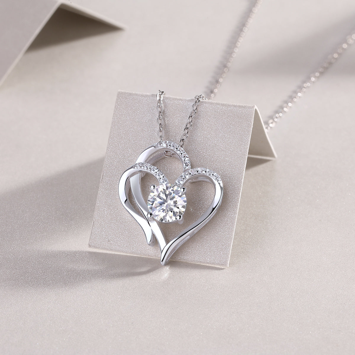 Heart To Heart - A Fashionable And Luxurious Diamond Jewelry Pendant Set With 1-carat Moissan Diamond S925 Sterling Silver And Platinum Plating Weloria
