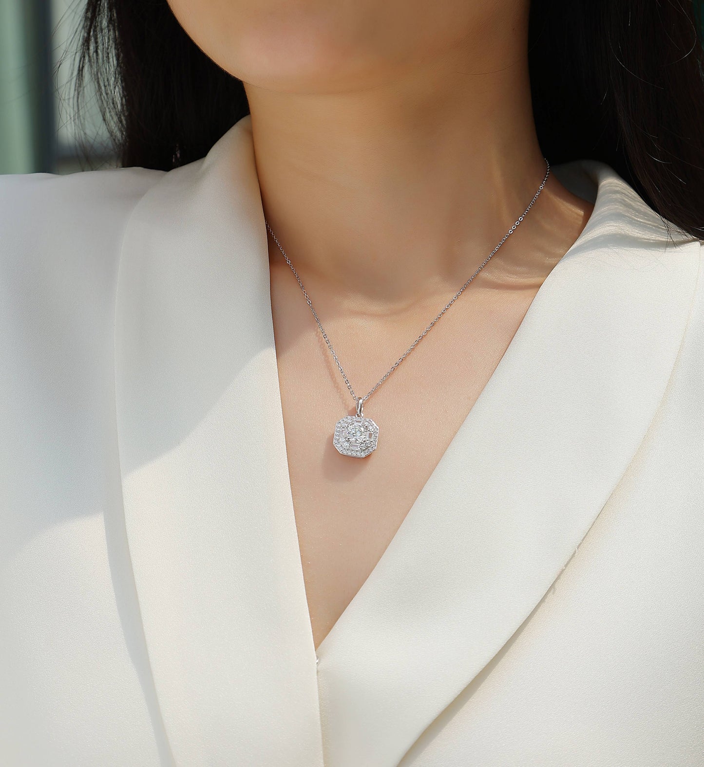 Small Square Bag - A Fashionable And Luxurious Diamond Jewelry Piece Set With 1-carat Moissan Diamond S925 Sterling Silver And Platinum-plated Pendant Weloria