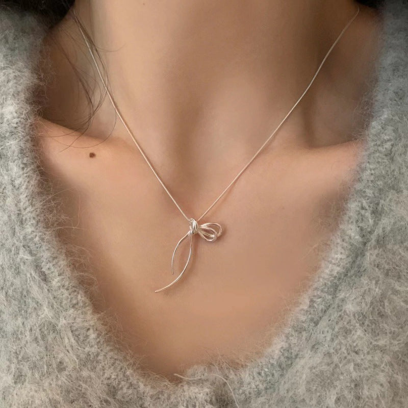 Women's Minimalist Ribbon Bow Necklace Weloria
