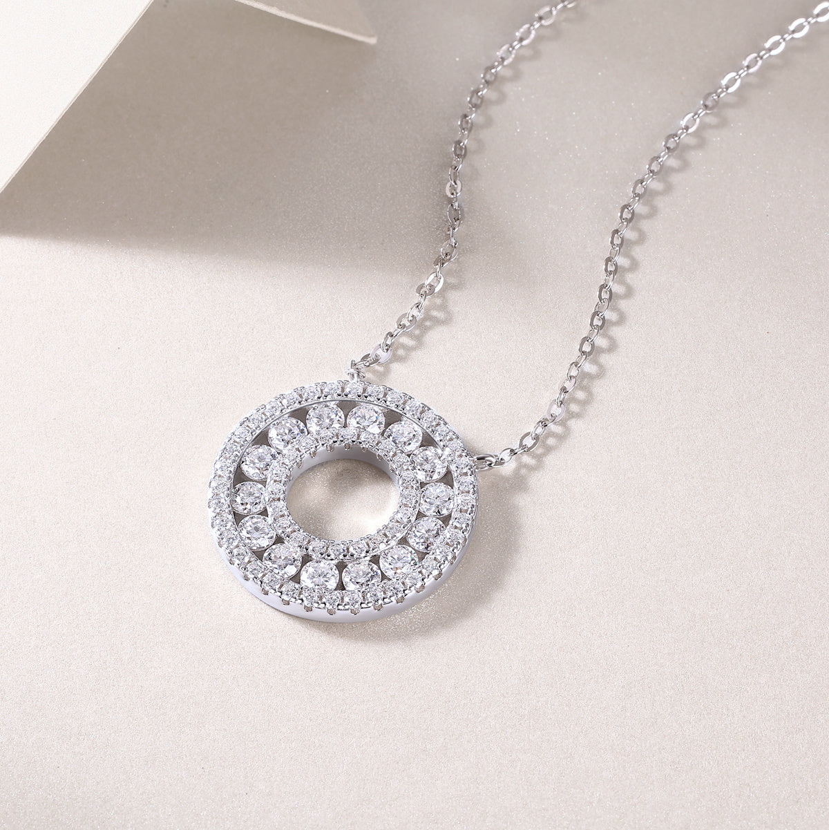 Reciprocating - A Fashionable And Luxurious Diamond Jewelry Pendant Set With Moissanite S925 Sterling Silver Weloria