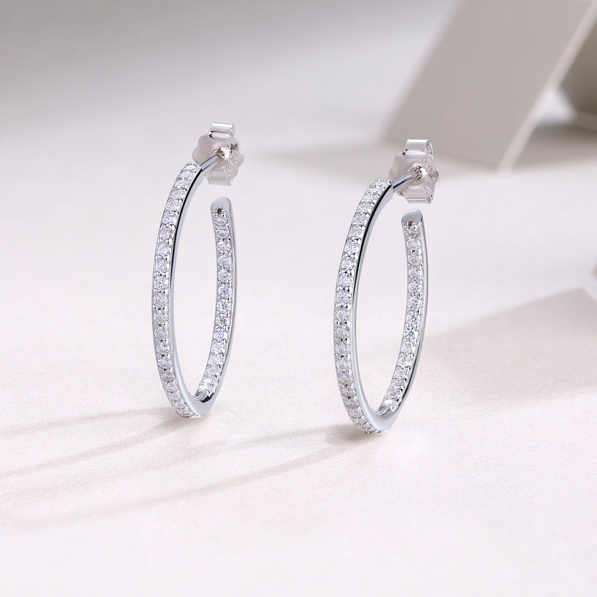 Ribbon - Square Moissanite S925 Sterling Silver Earrings With Platinum-plated Stud Earrings, A Fashionable And Luxurious Diamond Jewelry Accessory Weloria