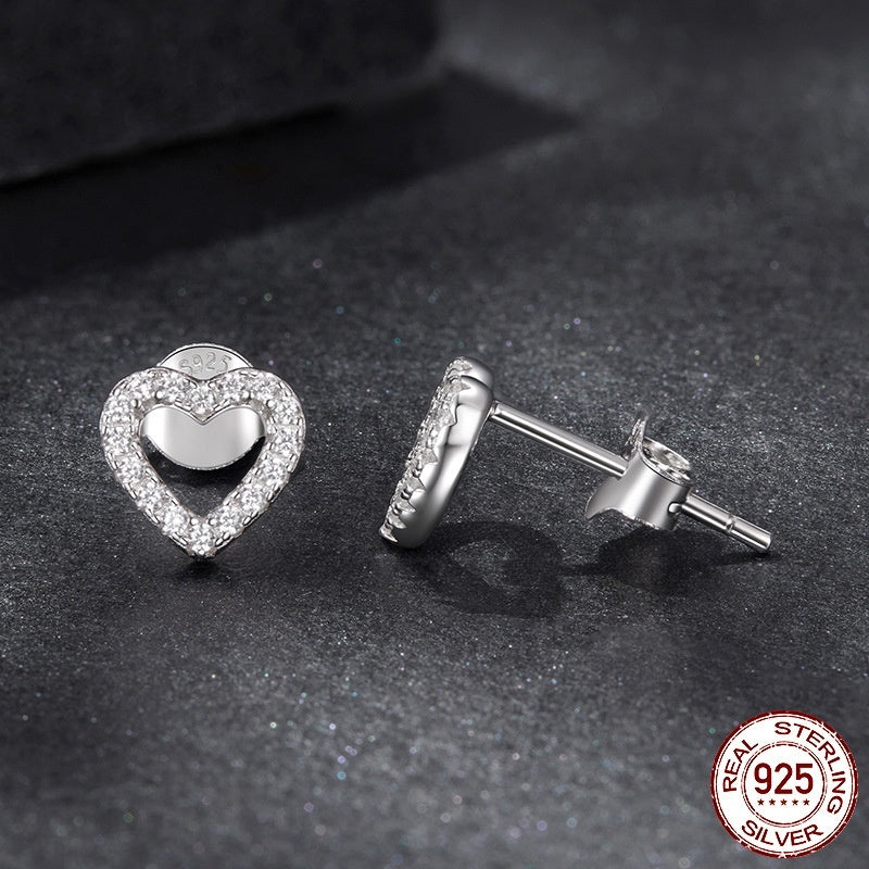 S925 Loving Heart In Sterling Silver Moissanite Stud Earrings Weloria
