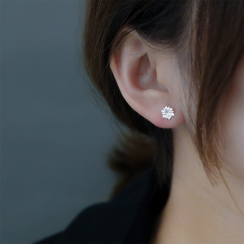 Snowflake Ear Stud Ear-caring Earrings Female Compact Temperamental High Sense Weloria