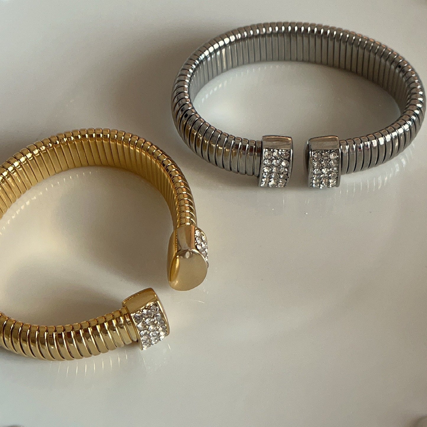Light Luxury Minority Wide Elastic Vertical Stripes Open-ended Bracelet Weloria