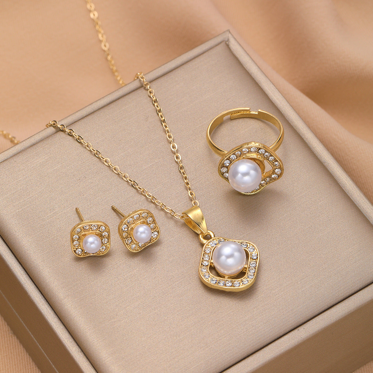 Fashion Rhinestone Pearl Square Necklace Suit Weloria
