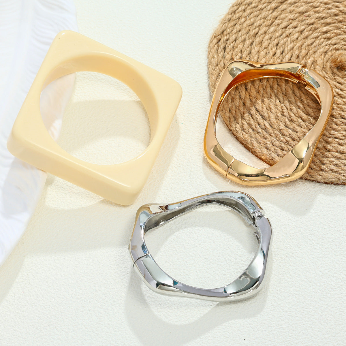 Bracelet Creative Retro Metal Glossy Surface Bracelet Weloria