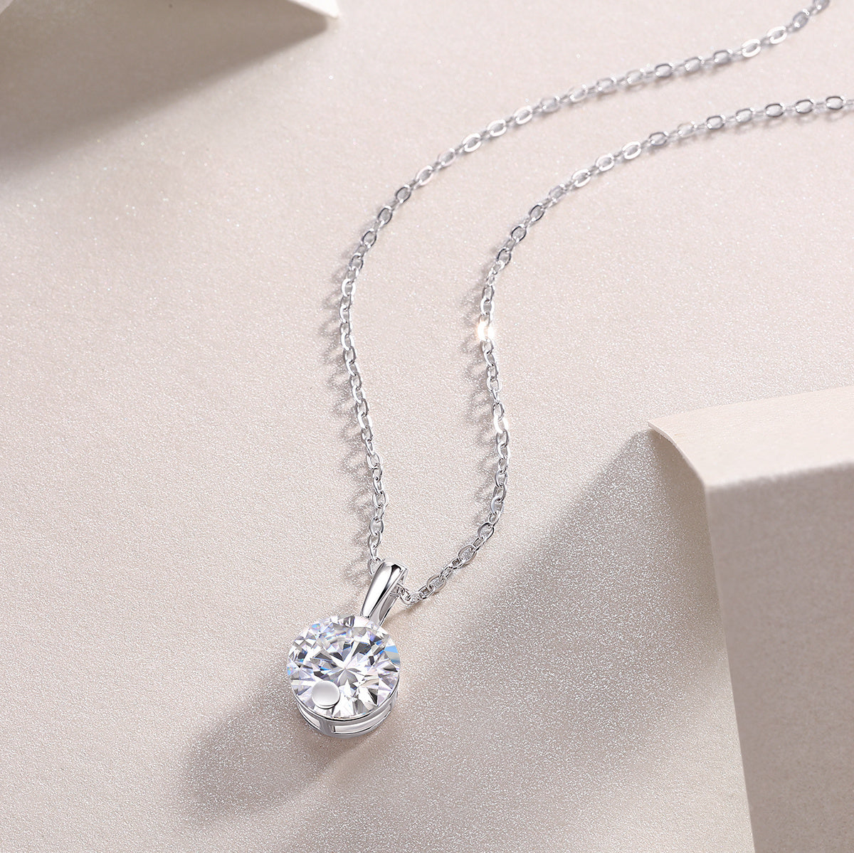 Star - A Fashionable And Luxurious Diamond Jewelry Pendant Set With 2-carat Moissan Diamond S925 Sterling Silver And Platinum Plating Weloria