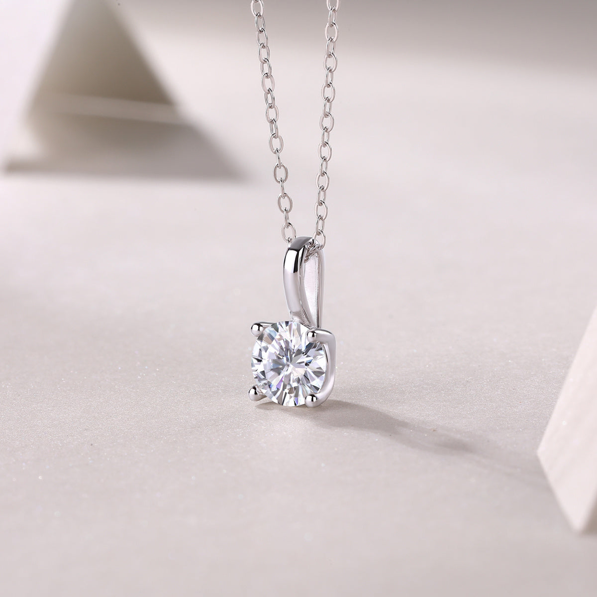 Encounter - A Fashionable And Luxurious Diamond Jewelry Pendant Set With 1-carat Moissan Diamond S925 Sterling Silver Weloria
