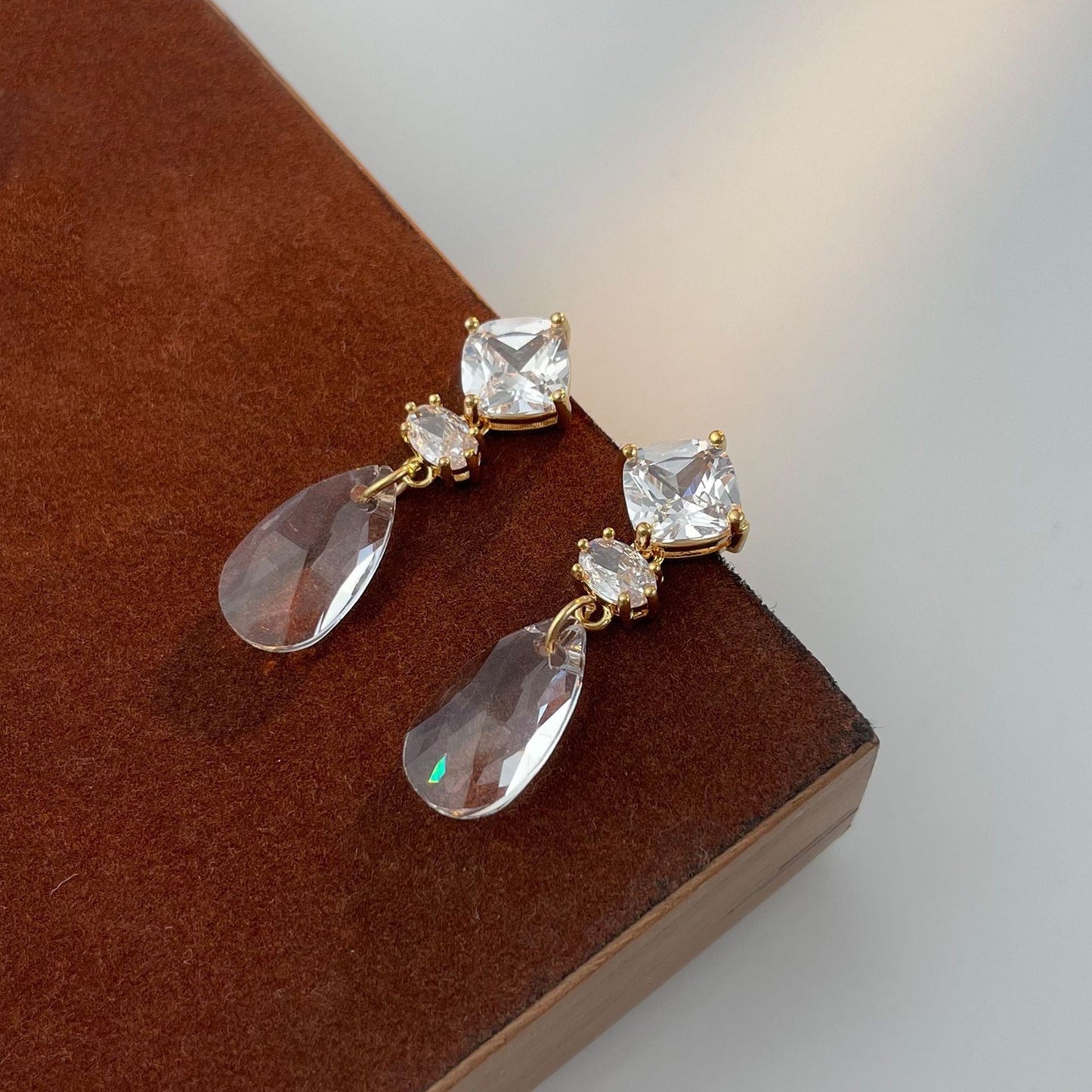 Trendy Water Drop-shaped Earrings Fashion Advanced Weloria