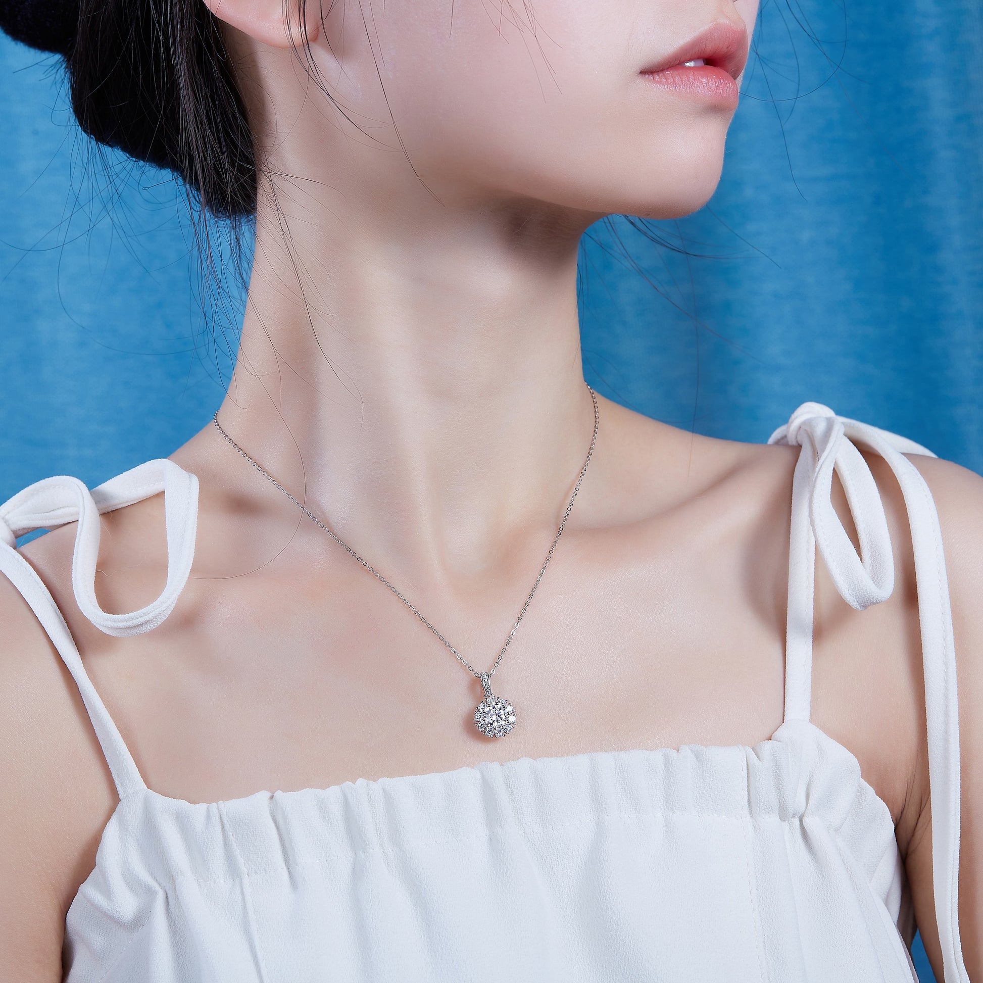Blossom - A Fashionable And Luxurious Diamond Jewelry Pendant Set With 1-carat Moissan Diamond S925 Sterling Silver And Platinum Plating Weloria