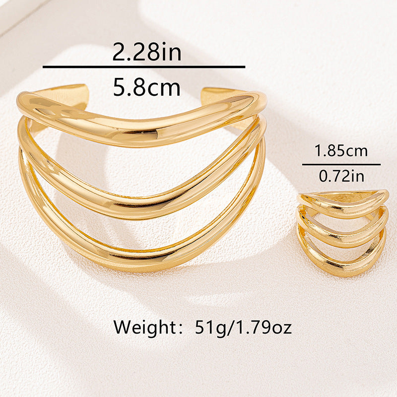 Personalized Retro Women's Ring Bracelet Ornament Suit Weloria