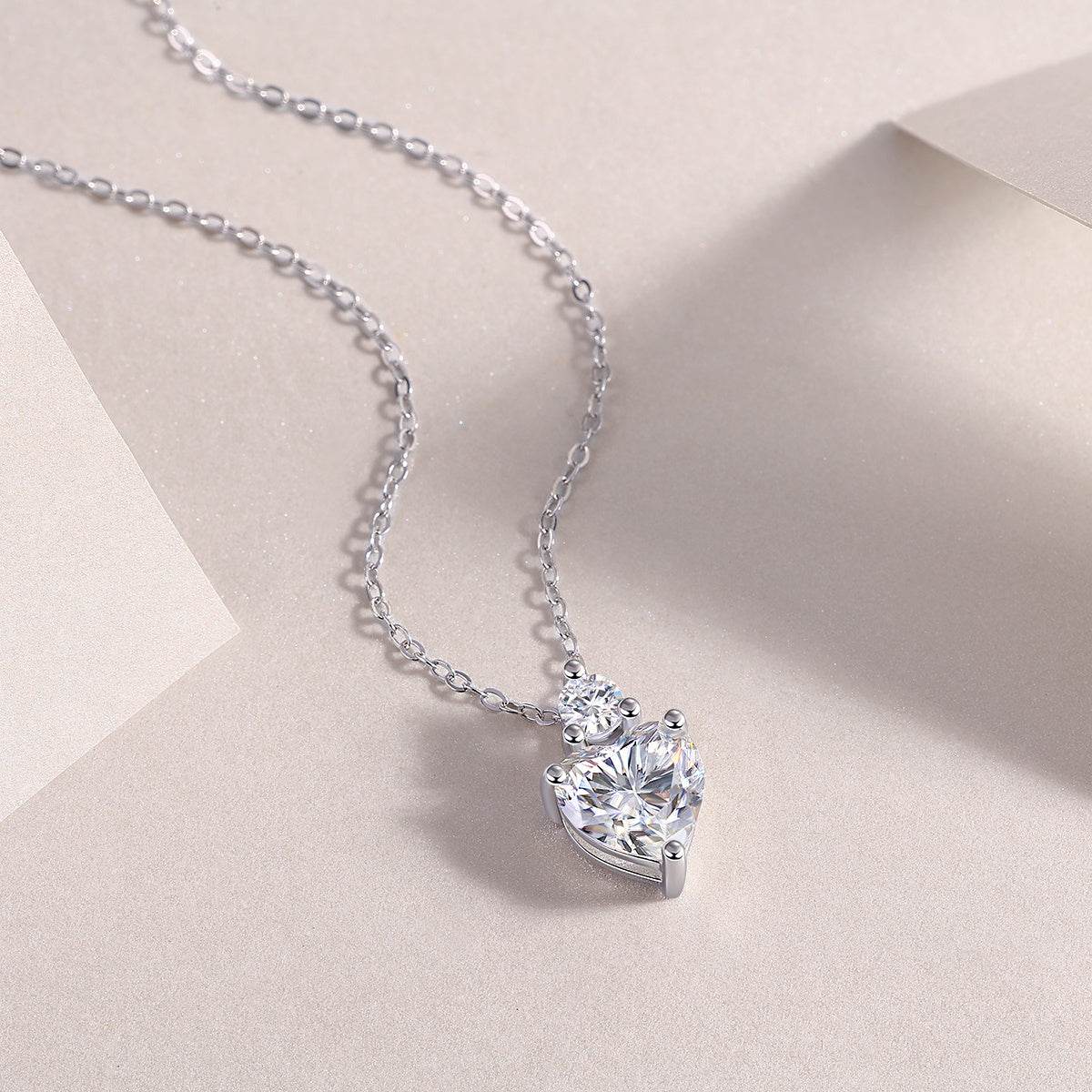 Ripple Fantasy - A Fashionable And Luxurious Diamond Jewelry Pendant Set With Moissanite S925 Sterling Silver And Platinum Plating Weloria