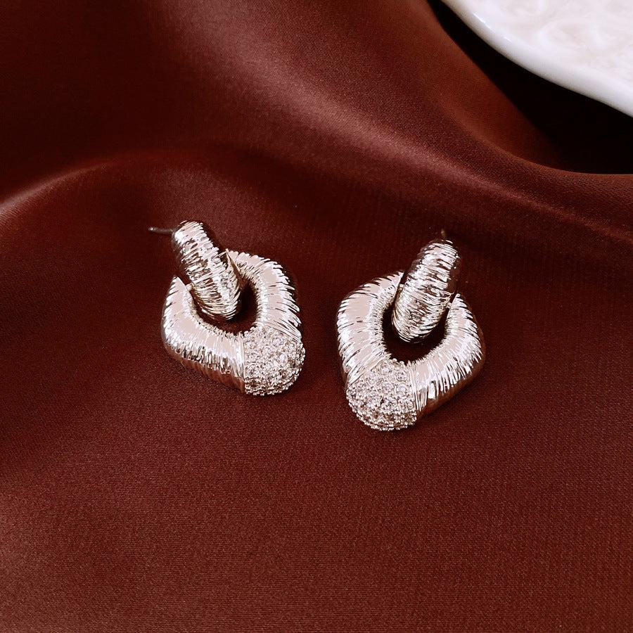 Women's Simple And Fashionable Diamond Studded Earrings Weloria