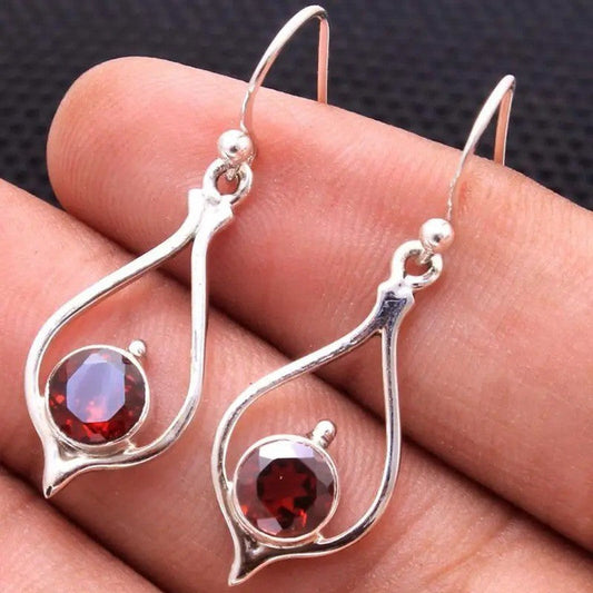 Retro Creative Drop-shaped Ruby Female Fashion Grandeur Personality Alloy Earring Weloria